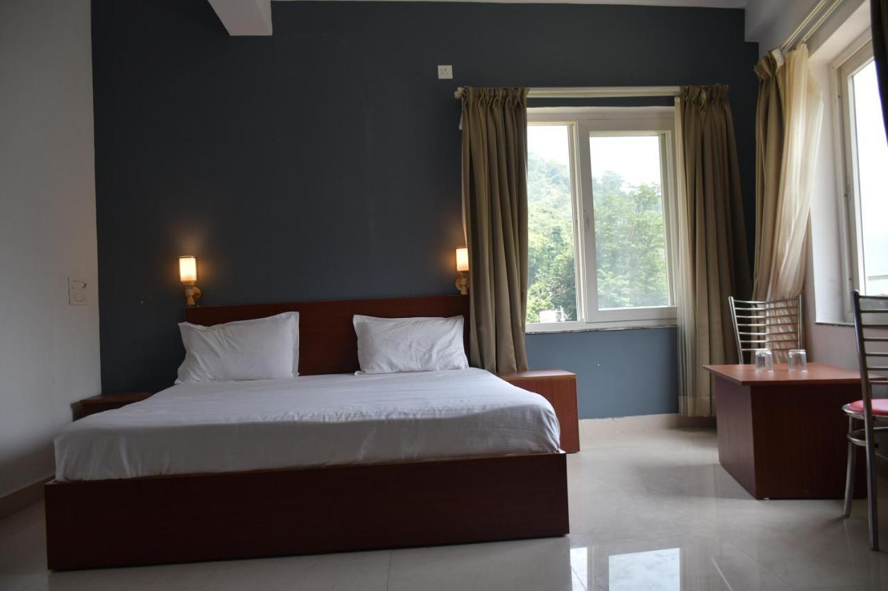 4Musafir Hotels Rishikesh Exterior photo