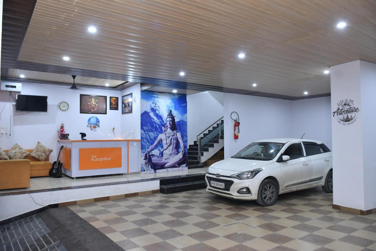 4Musafir Hotels Rishikesh Exterior photo