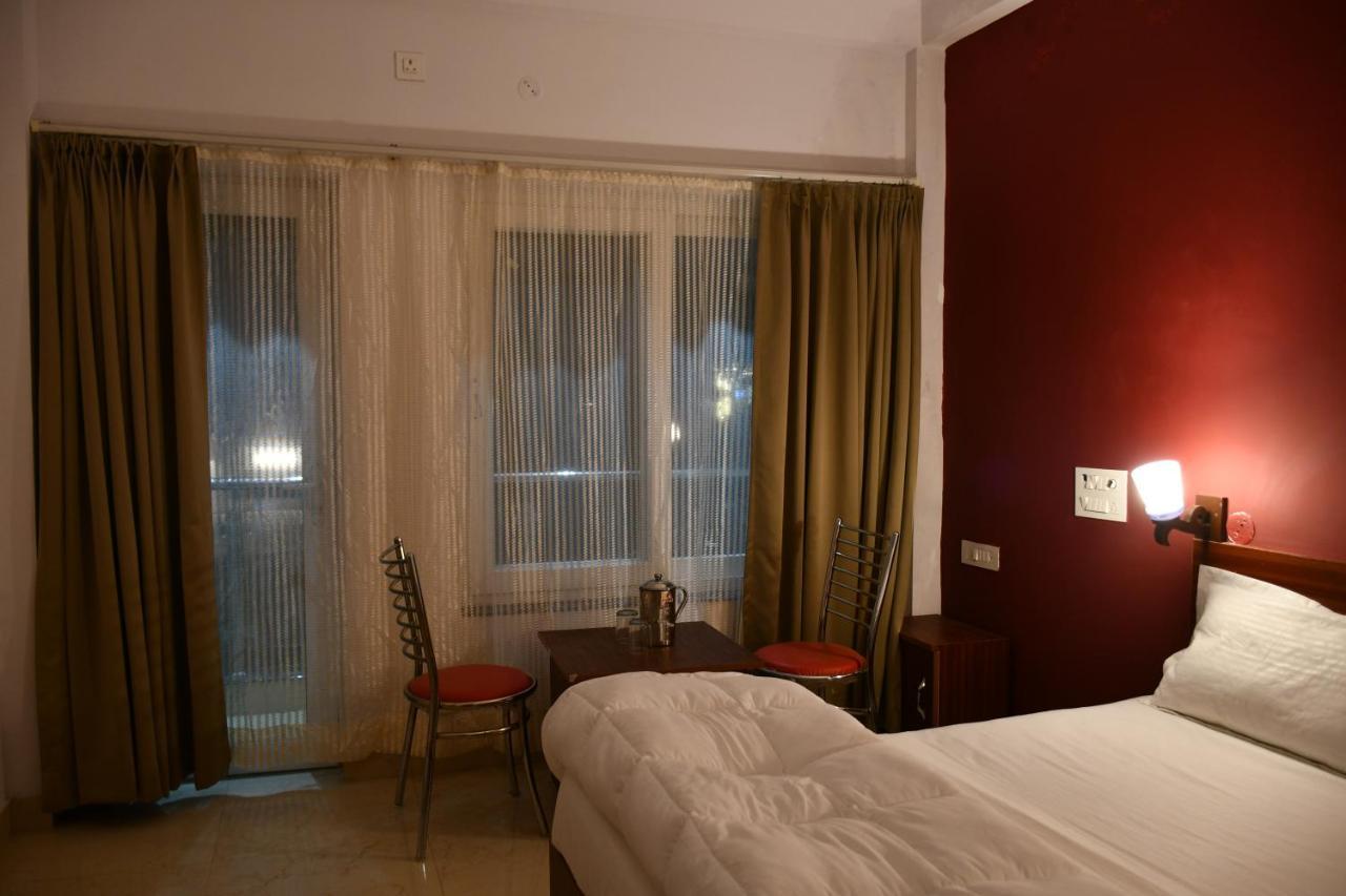 4Musafir Hotels Rishikesh Exterior photo